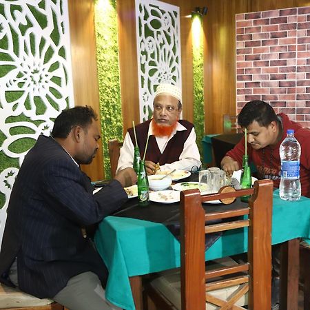 Rezala Restaurant And Residence Dhaka Exteriör bild