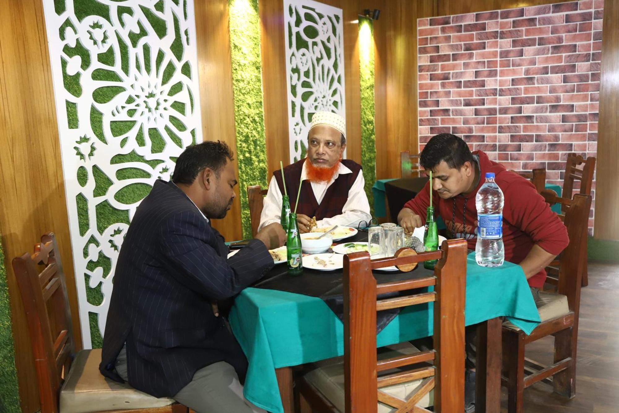 Rezala Restaurant And Residence Dhaka Exteriör bild