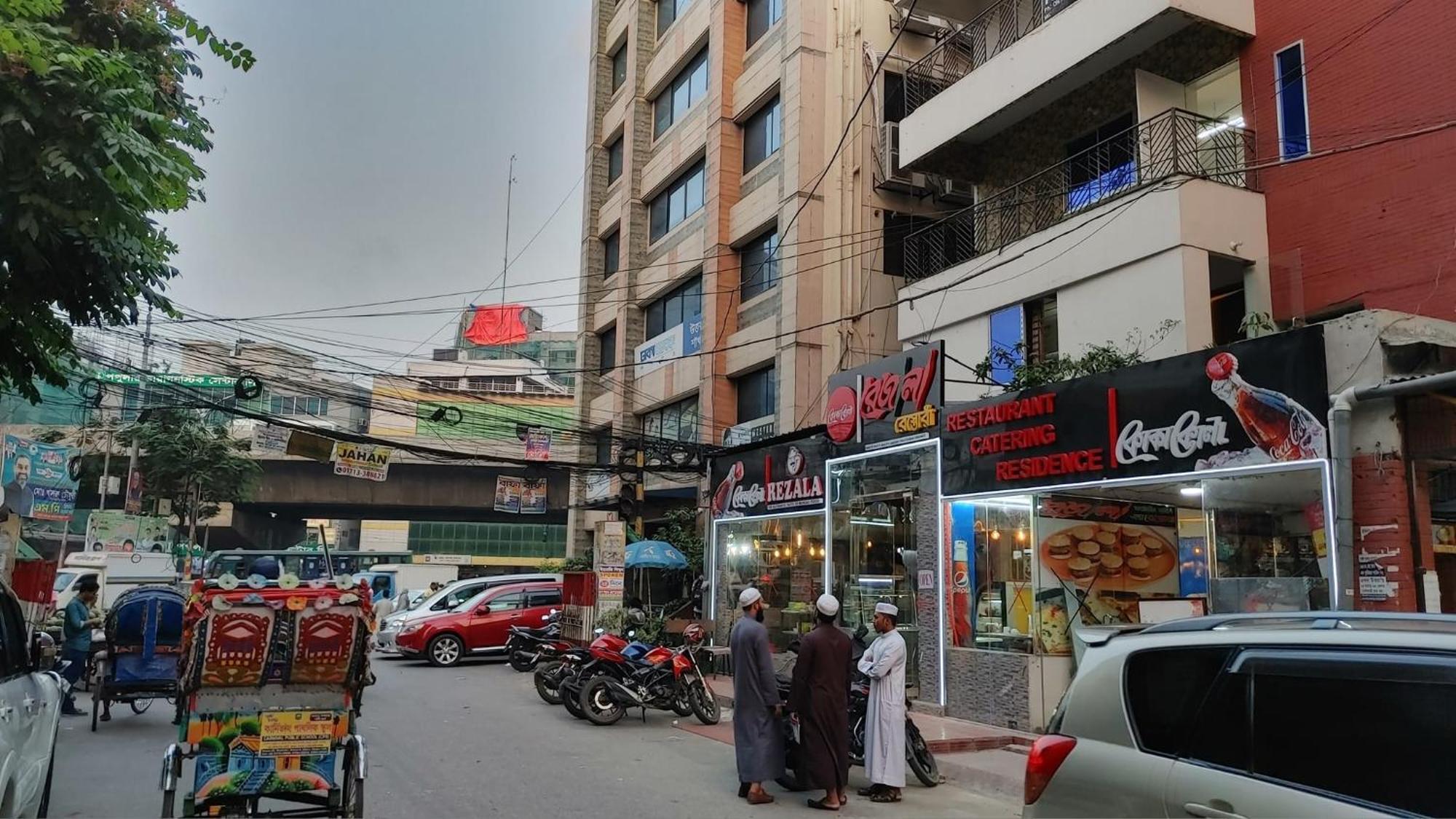 Rezala Restaurant And Residence Dhaka Exteriör bild